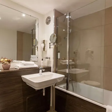 Western Royal Hotel 3*