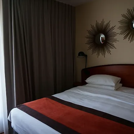 Western Royal Hotel 3*