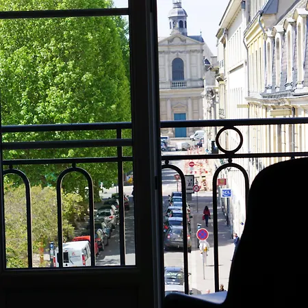 Western Royal فندق