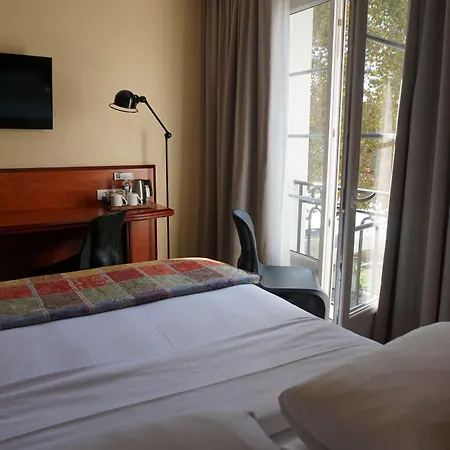 Western Royal فندق 3*