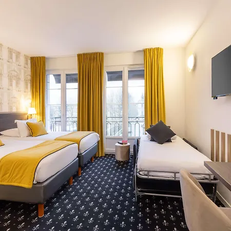 Western Royal Hotel 3*