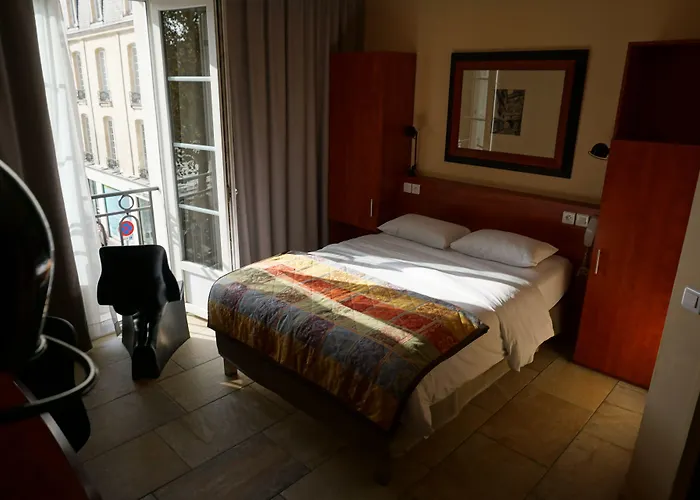 Western Royal 3* Caen