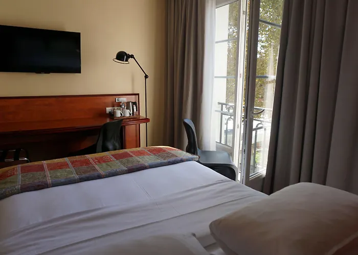 Western Royal Hotel 3*